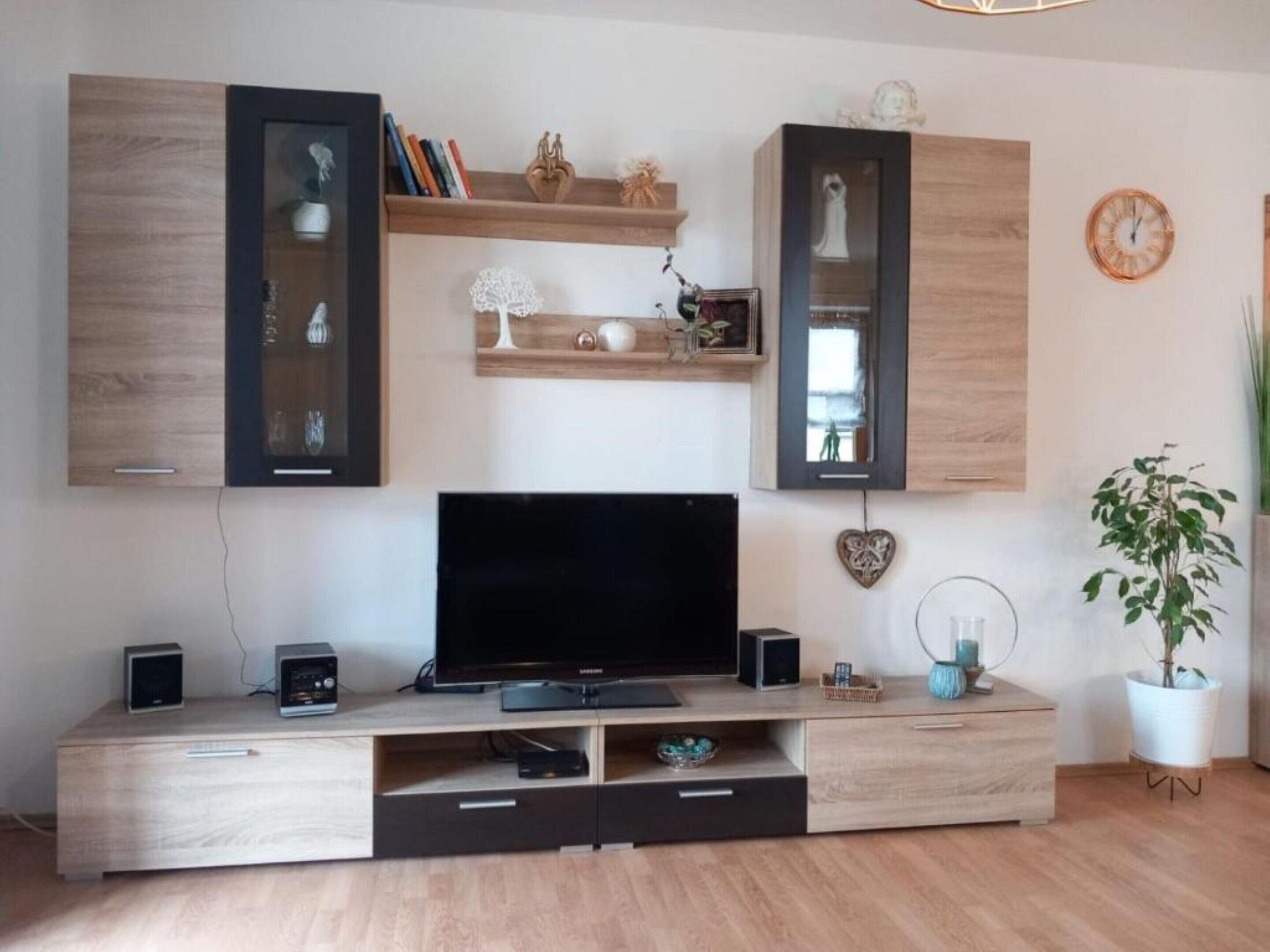 Apartment | Wohnzimmer | Fernseher