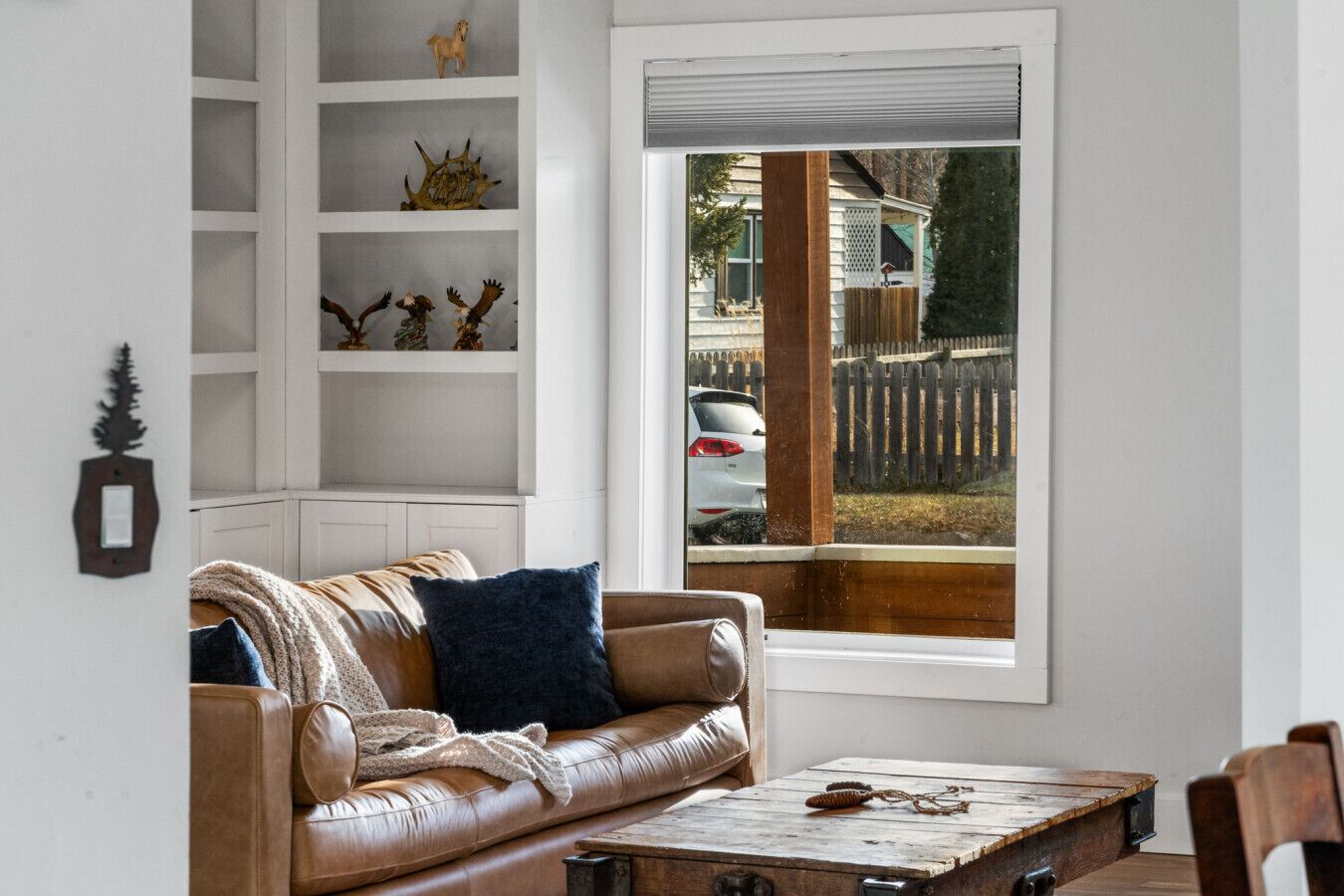 Een smart-tv en een kantoor