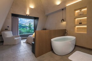 Basic Double Room, Hill View | Free WiFi, bed sheets