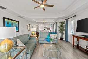 TV - Centre Court Escape | 3 bed, 3 bath | Golf Course Views | Reunion Membership (Kissimmee)