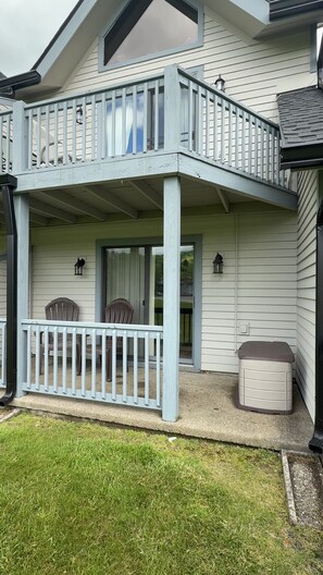 Terrace/patio - Charming and cozy studio in Ellicottville, NY  (Ellicottville)