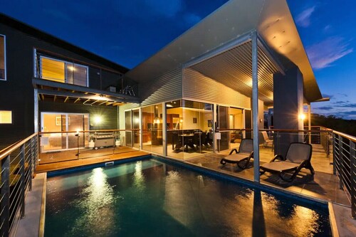 A La Plage | Ocean View Luxury | Family Friendly