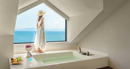 Shenzhen White House Sea View Resort