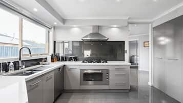 Microwave, oven, stovetop, dishwasher