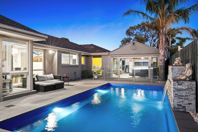 Resort Experience: Pool, BBQ, Games with lots of space and fun in Pakenham