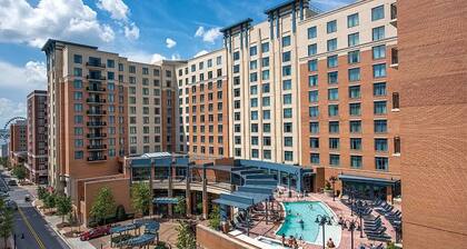 Nat'l Harbor MD’s Innovative Waterfront District near Wash DC 1BD/1BA Deluxe Ste
