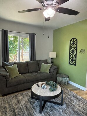 تلفزيون ذكي