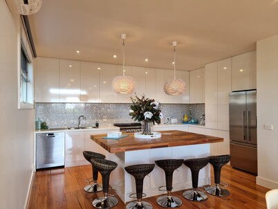 Stylish townhouse in prime location Dromana
