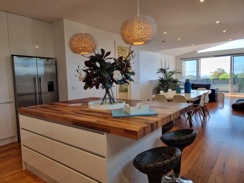 Stylish townhouse in prime location Dromana