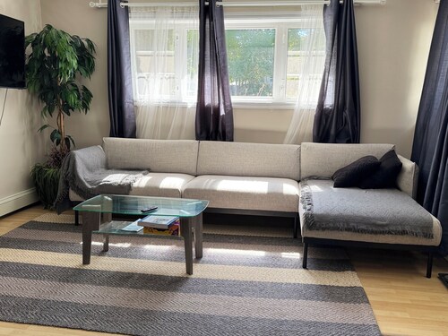 Cozy 2-Bedroom Basement unit