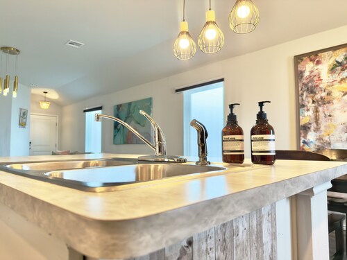 Discover this stylish 3-bedroom home, perfect for a comfortable stay.