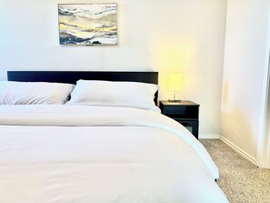 3 bedrooms, desk, iron/ironing board, WiFi