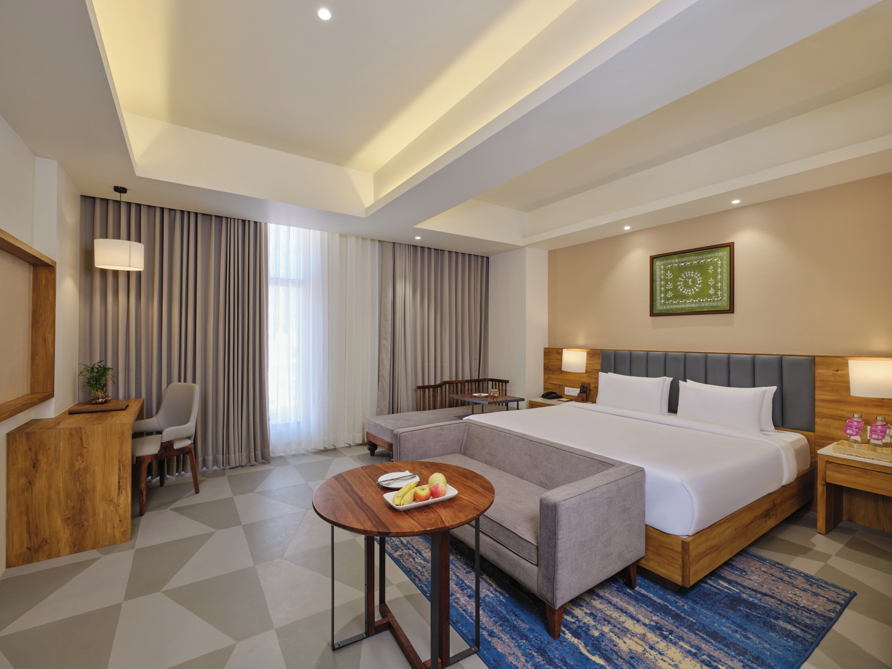 Flute Suite | Premium bedding, minibar, desk, laptop workspace