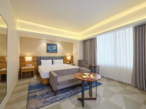 Club Double Room | Premium bedding, minibar, desk, laptop workspace