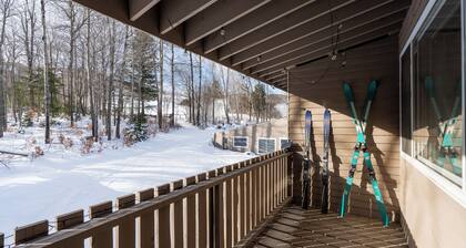 Sunrise C-106 Ski In Ski Out Condo