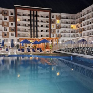 Appartement, 1 chambre, fumeurs, vue piscine | Piscine | Piscine extérieure