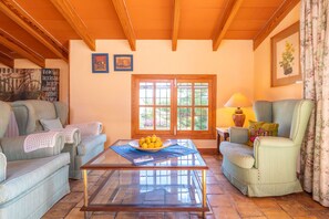 Interior - FINCA TITO Y YAYA - Lovely villa with private pool and free Wifi (Alcúdia)