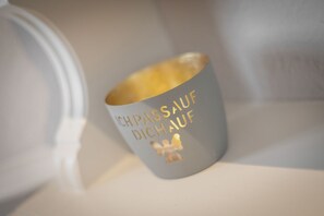 Imagen sin descripción, 3 de 28, botón