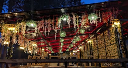 Ahava-Kasol Riverside Cafe & Cottage