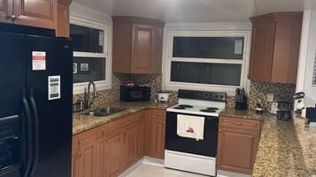 Fridge, microwave, oven, coffee/tea maker