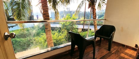 Luxury Suite | Balcony view