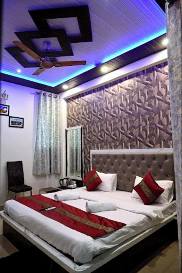 Escritorio, camas plegables/adicionales, wifi gratis y ropa de cama