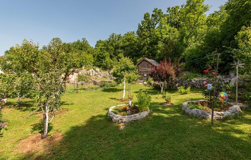 1 bedroom lovely apartment in Gracac