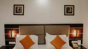 In-room safe, free WiFi