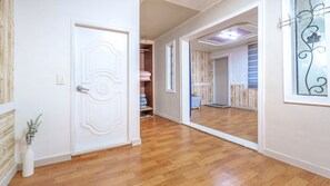 Basic Room, 1 Bedroom (House 11) - Taean Vintage House Pet-friendly Pension (Taean)