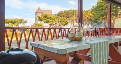 Taean Vintage House Pet-friendly Pension