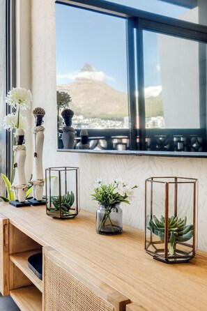 Interior - Chic Rooftop Apartment by the Sea 6onN Sea Point (Cape Town)