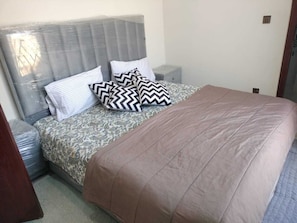 Room - 2 Bed lounge Fully Furnished Brand New Apartment on Daily rents (Islamabad)
