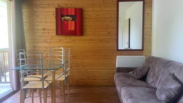 Apartment | Living room