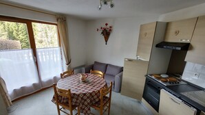 Apartment | Private kitchen - Quiet Apartment in Nature (Chatel)