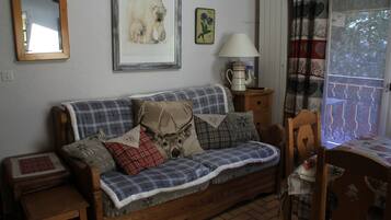 Apartment | Living room