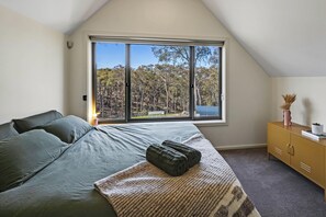 4 soverom, skrivebord, strykejern/-brett og wi-fi (inkludert)