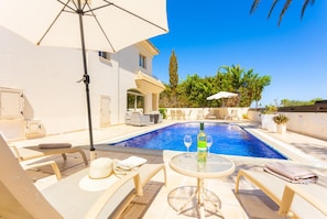 Villa - Villa Meli With 3 Bedrooms and 3 Bathrooms (Paralimni)