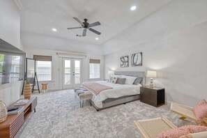 4 Schlafzimmer, Bügeleisen/Bügelbrett, WLAN, Bettwäsche