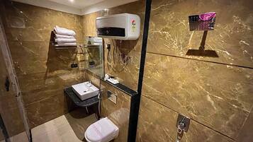 Family Room | Bathroom | Towels