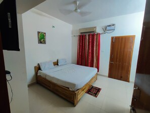 Premium Double Room, 1 Bedroom, City View | Free WiFi, bed sheets - Goroomgo Shivansh Residency Bhubhneshwar (Bhubaneshwar)
