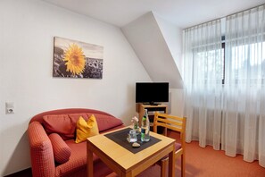 Fernseher, Stereoanlage