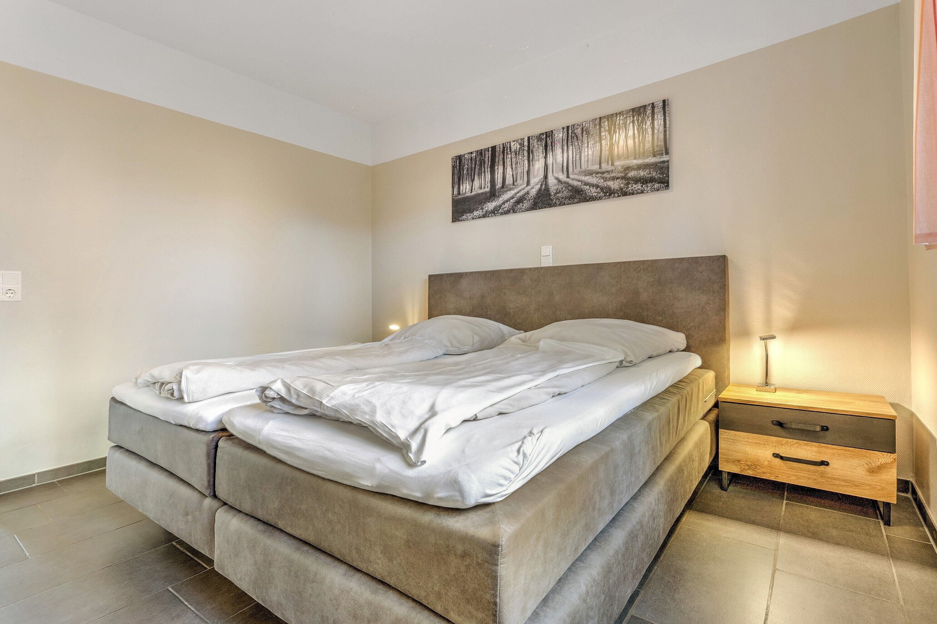 1 bedroom, iron/ironing board, WiFi (free), bed sheets