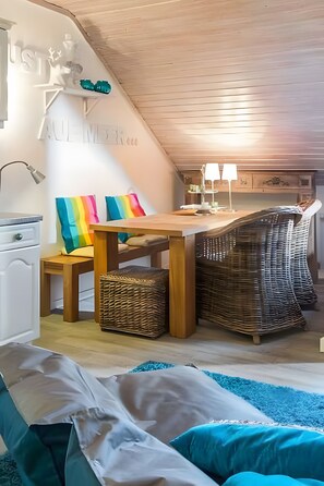 Dining - Apartment 'Am Alten Rathaus' with Balcony and Wi-Fi (Norderney)