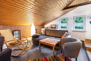 Fernseher, Stereoanlage