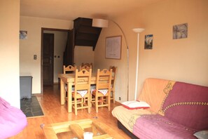 Apartment | Living room - Tovassiere Ts119 Nature & View 6 Pers (Chatel)