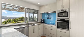 Mangonui Ridge Retreat