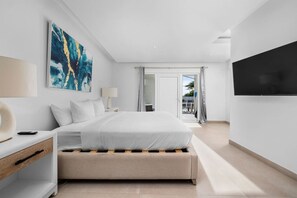 10 bedrooms, desk, iron/ironing board, travel crib