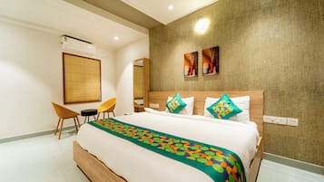 Standard Room | Individually furnished, desk, blackout curtains, iron/ironing board