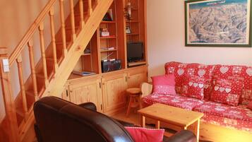 Apartemen | Ruang keluarga | Pemutar DVD