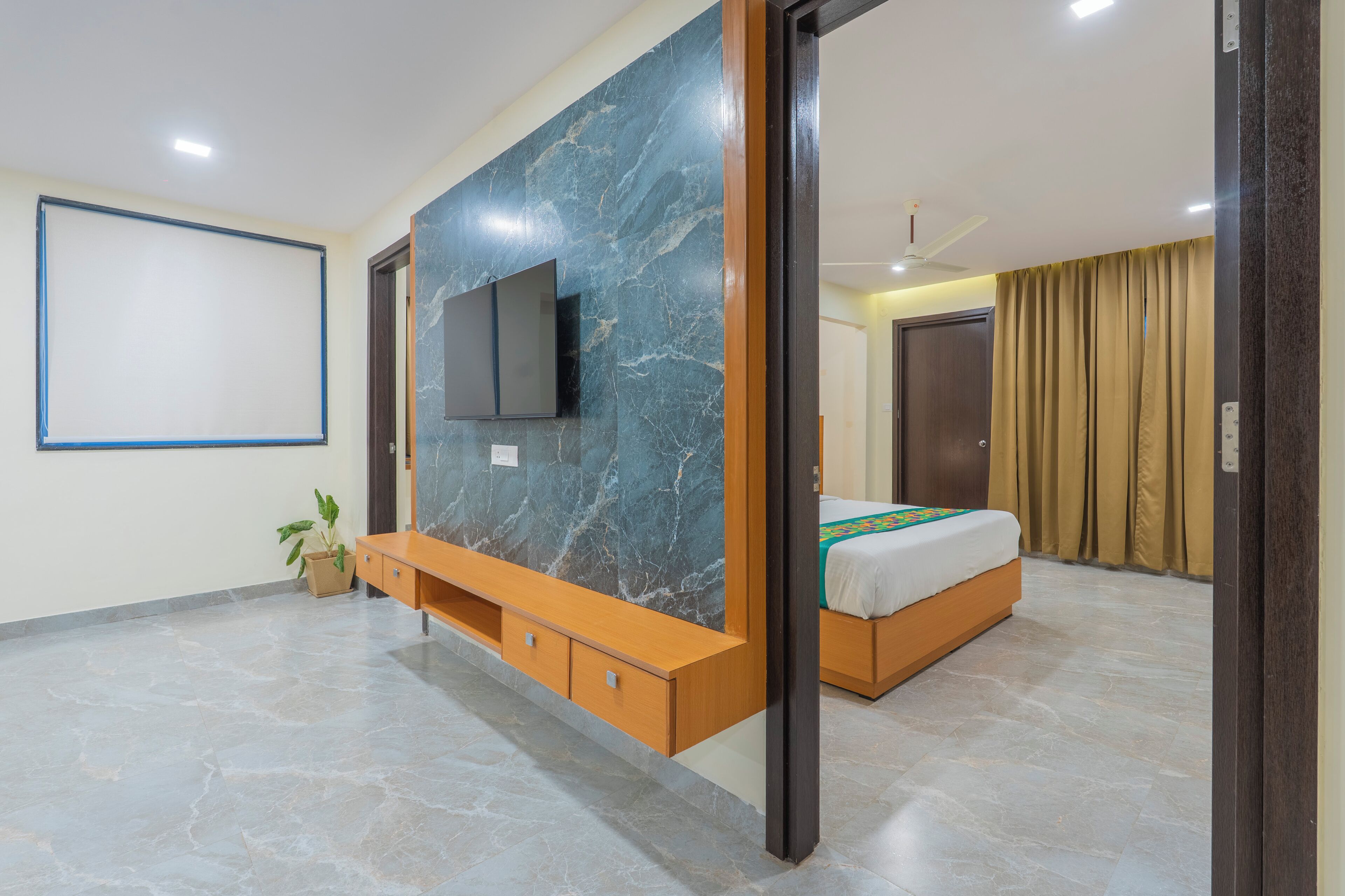 Habitació prèmium | Mobiliari individual, escriptori i cortines opaques 